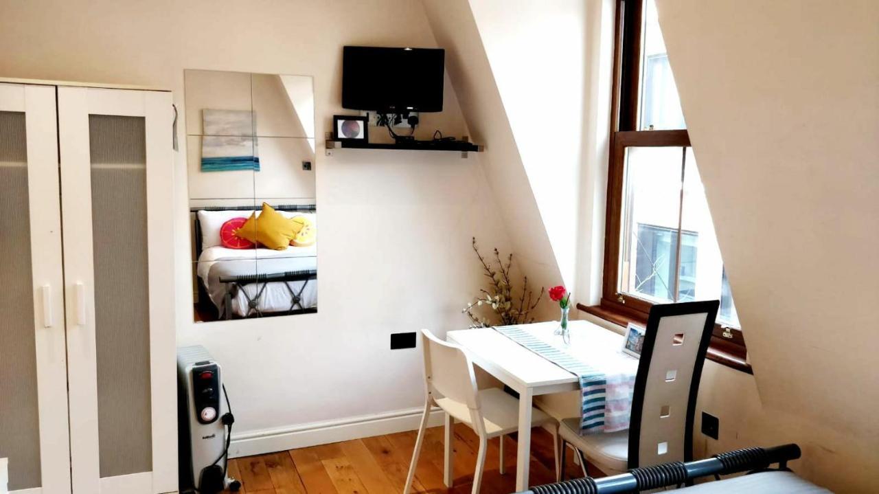 Privatunterkunft White's Row Resident London